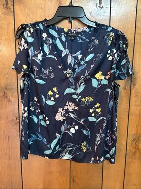 Banana Republic Navy Floral V-Neck Tie-Sleeve Blouse